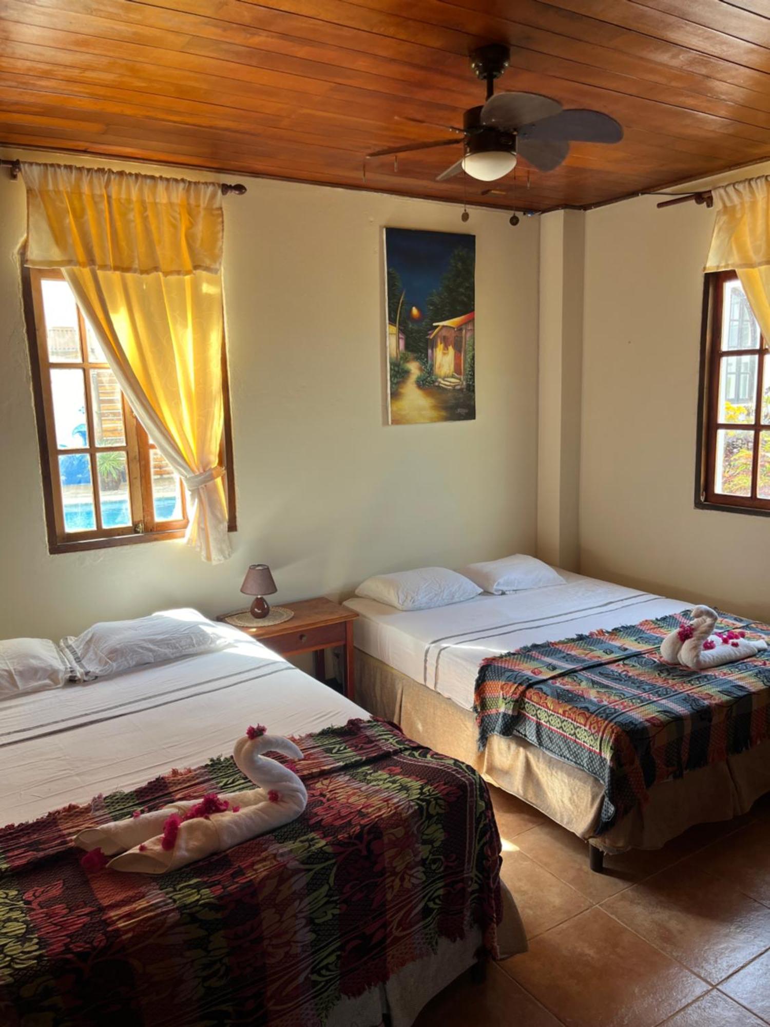Beachside Stay At Villa Viyarte Сан-Хуан-дель-Сур Екстер'єр фото