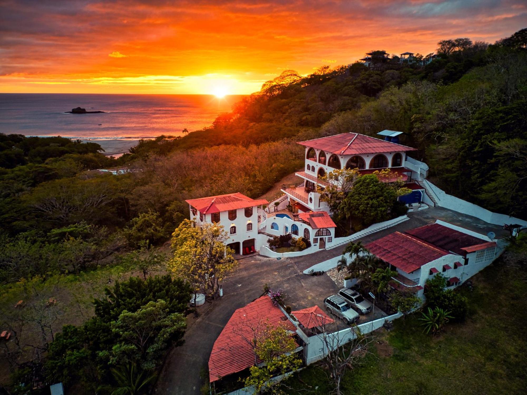 Beachside Stay At Villa Viyarte Сан-Хуан-дель-Сур Екстер'єр фото