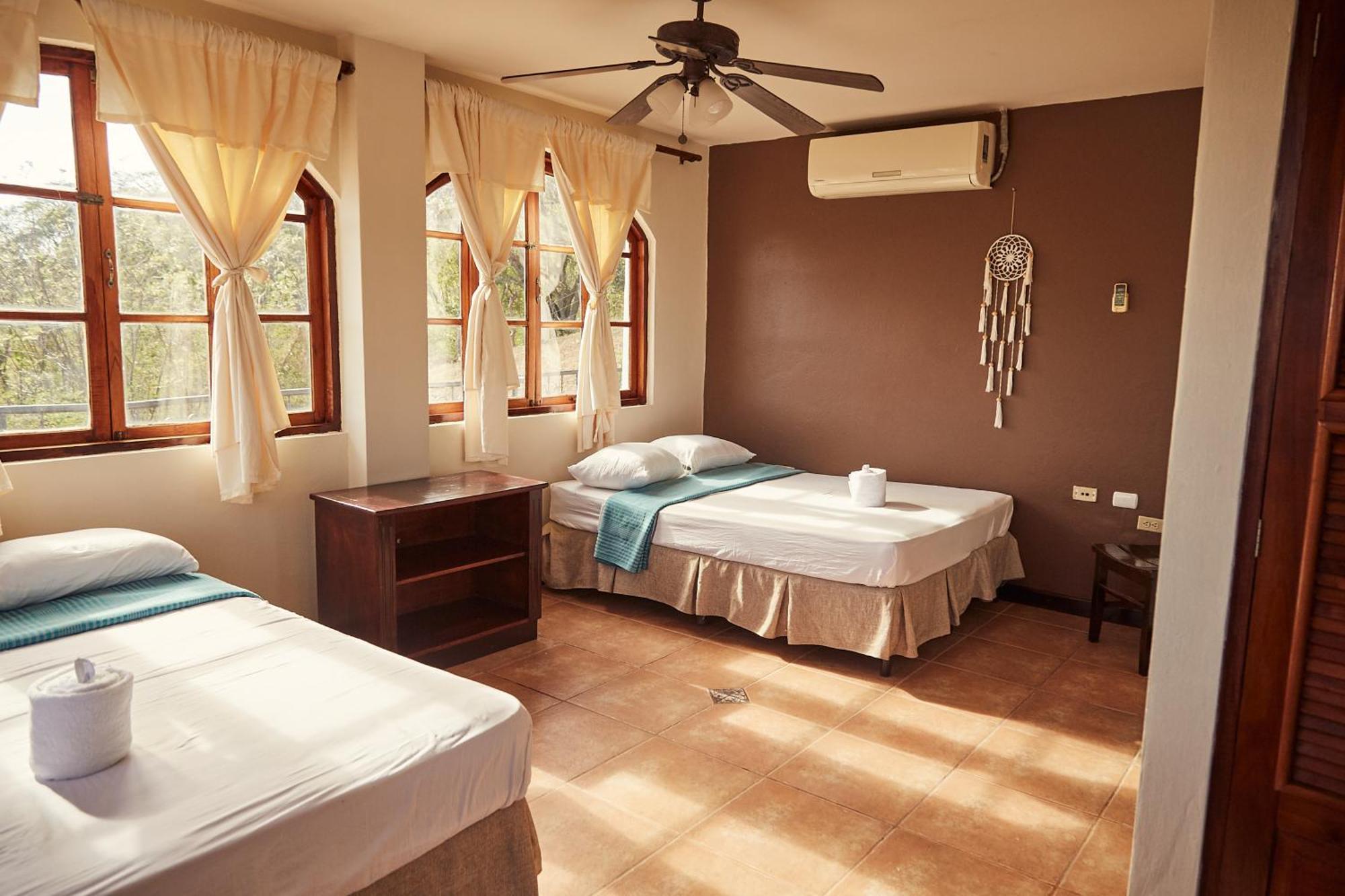 Beachside Stay At Villa Viyarte Сан-Хуан-дель-Сур Екстер'єр фото